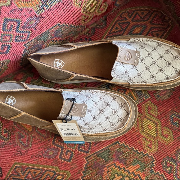 Women’s Ariat Brown and Cream Loafers - Picture 2 of 3